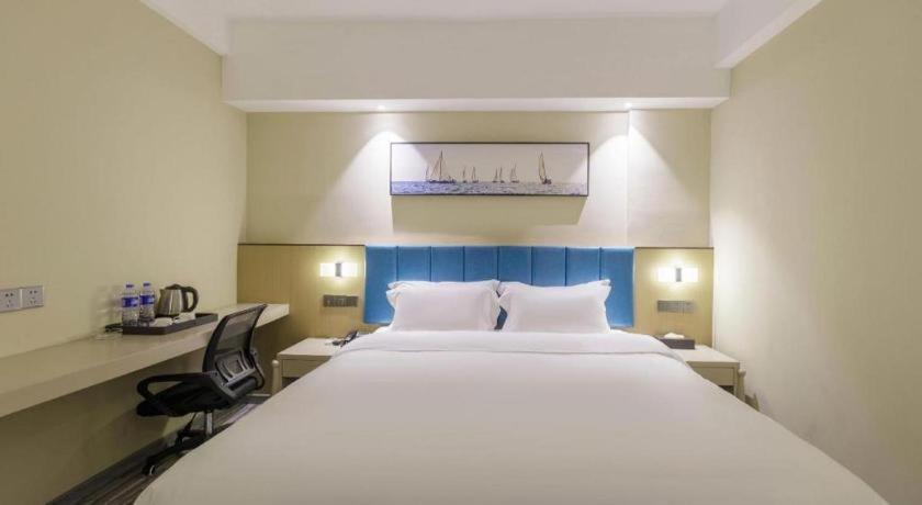 Jingtu Hotel Zhanjiang Dingsheng Plaza Store Екстер'єр фото