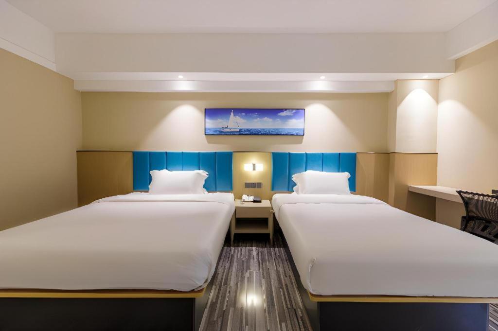 Jingtu Hotel Zhanjiang Dingsheng Plaza Store Екстер'єр фото